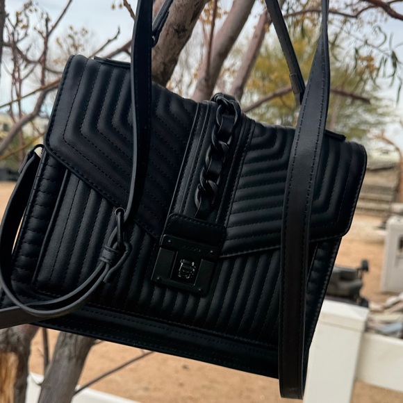 Aldo Elegant Black Chain Crossbody Bag - Picture 4 of 12